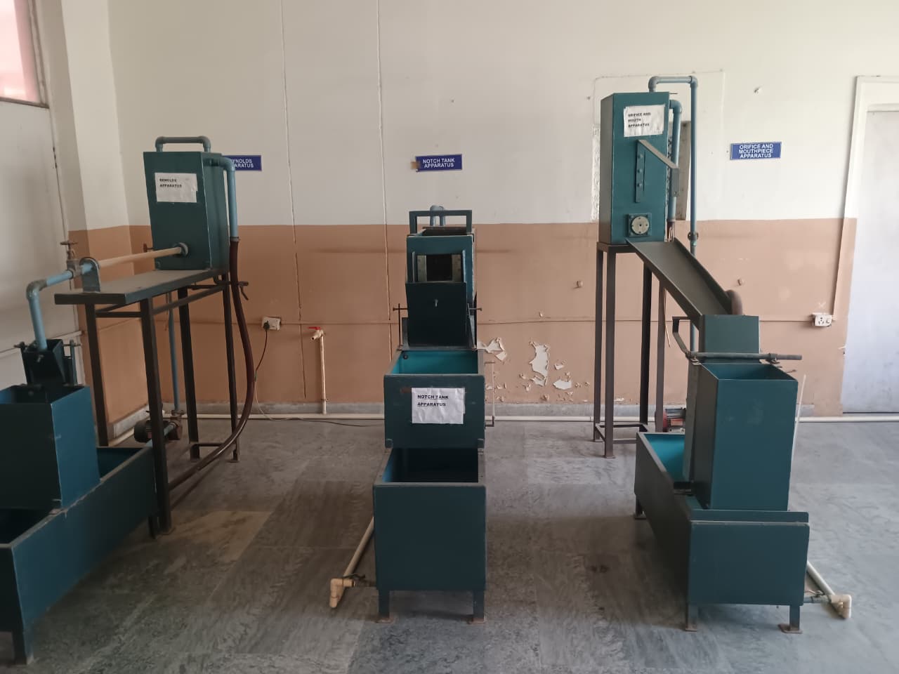 Fluid Mechanics And Hydraulic Engg Lab