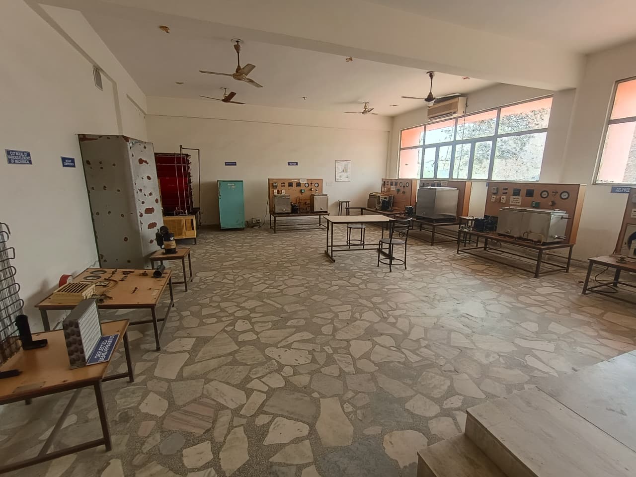 Refrigeration & Air conditioning Lab